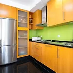 Spacious 2br - Large Pool & Balconies - Near Apartment Portimão