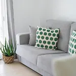 Spacious 2br - Large Pool & Balconies - Near * Portimão